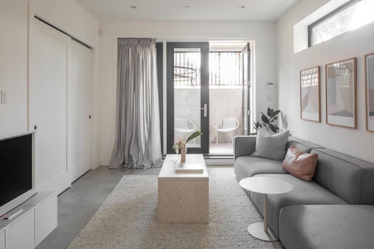 Welcome To Kinn Apartment - Lovely One Bedroom Vancouver Eksteriør bilde